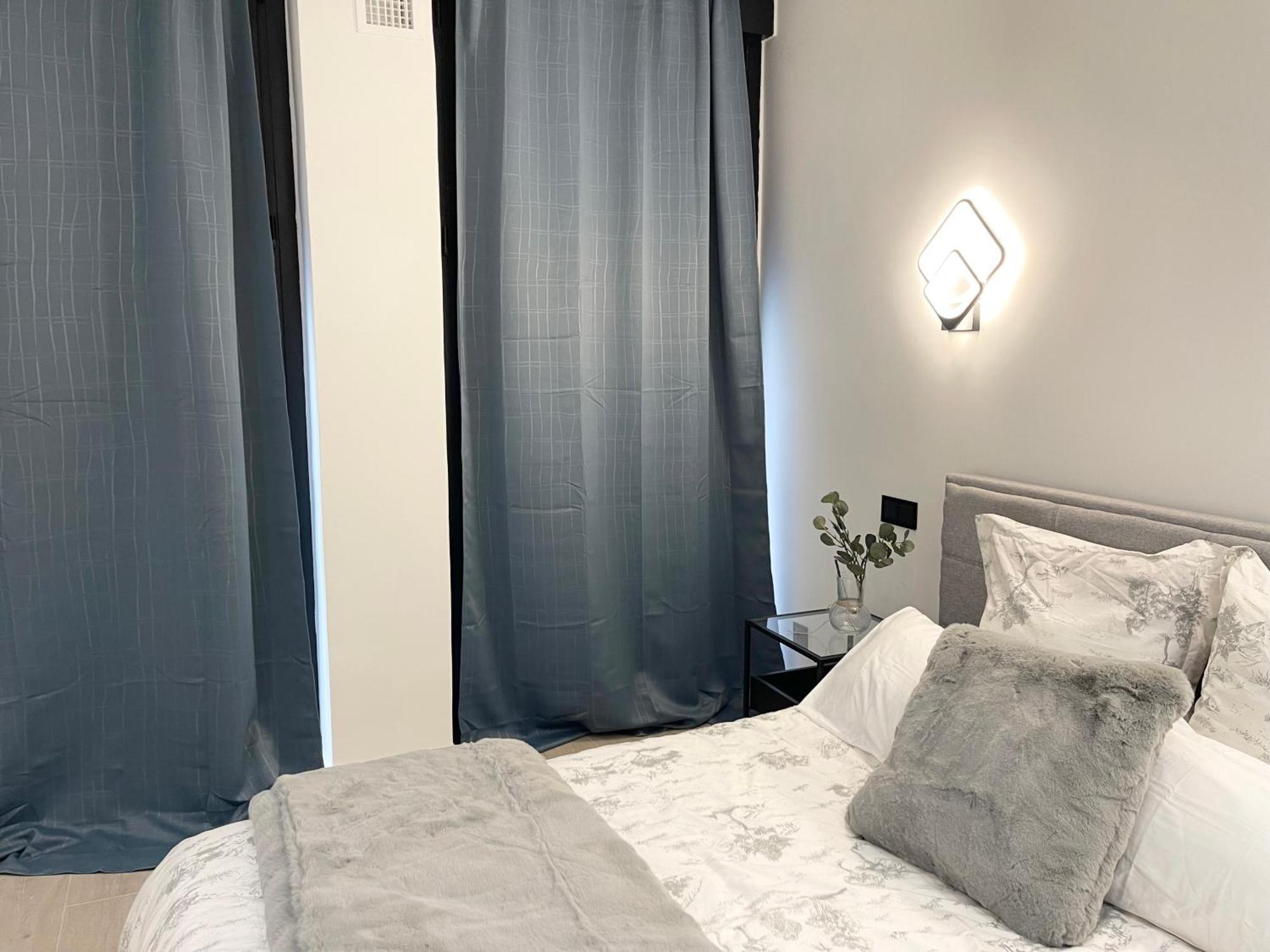 R&K Atocha Apartment Madrid Exterior photo